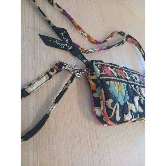 Vera Bradley Zip Wristlet Wrist Wallet Floral Small Quilted Logo Keychain Strap - Picture 4 of 13